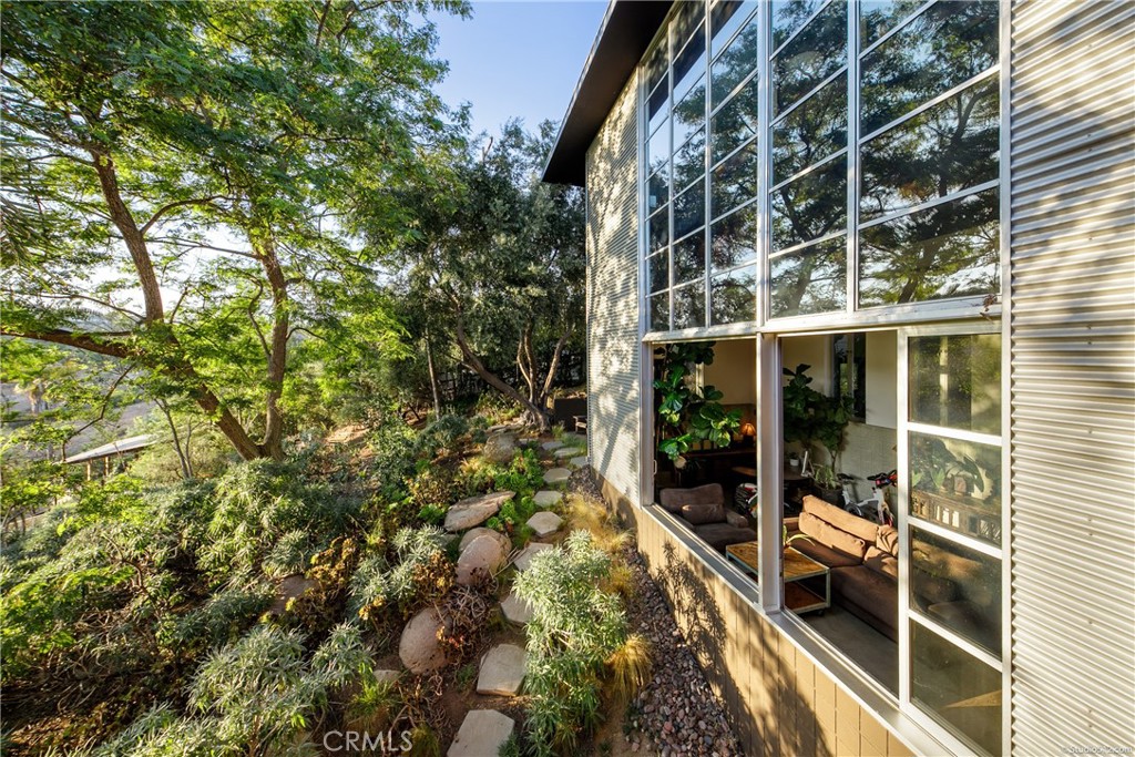 A property available for sale at 2893 Paseo Del Sol, Escondido, CA 92025.