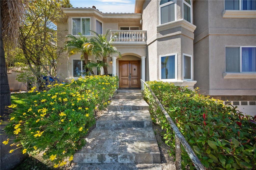 A property available for sale at 24845 Bella Vista Drive, Newhall, CA 91321.