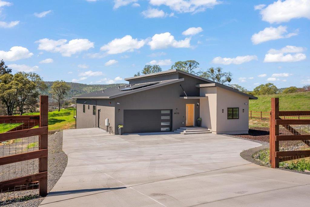 A property available for sale at 2033 Quiver Street, Copperopolis, CA 95228.