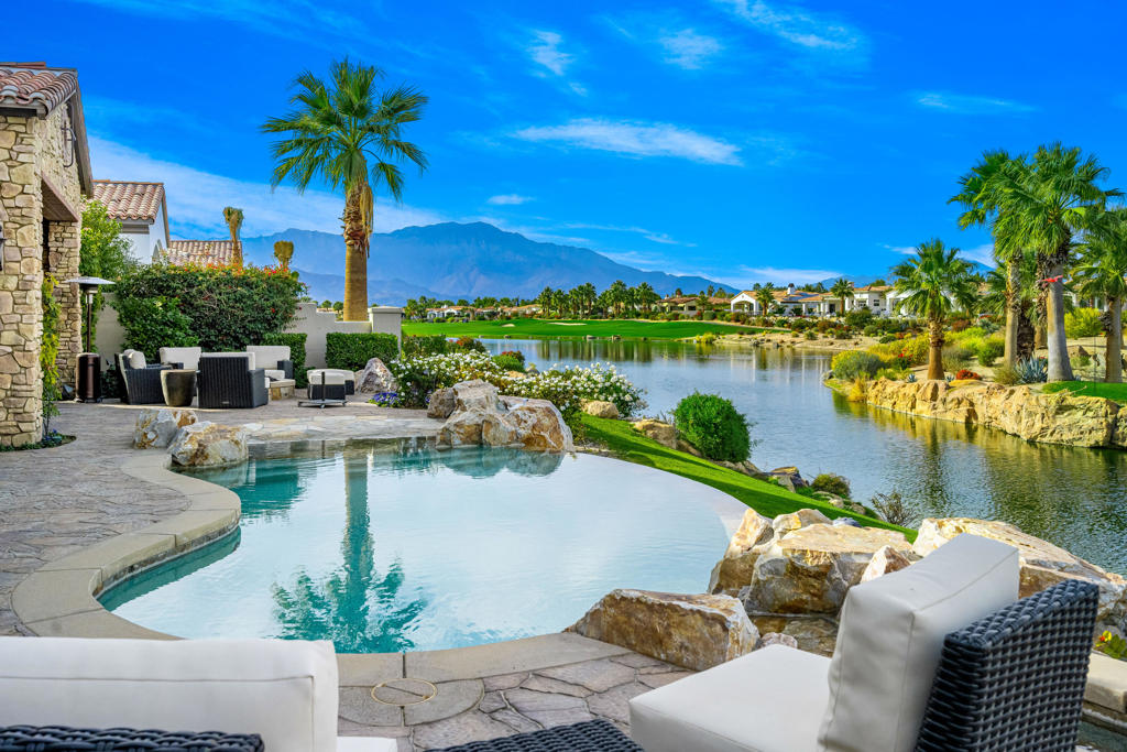 A property available for sale at 76292 Via Saturnia, Indian Wells, CA 92210.