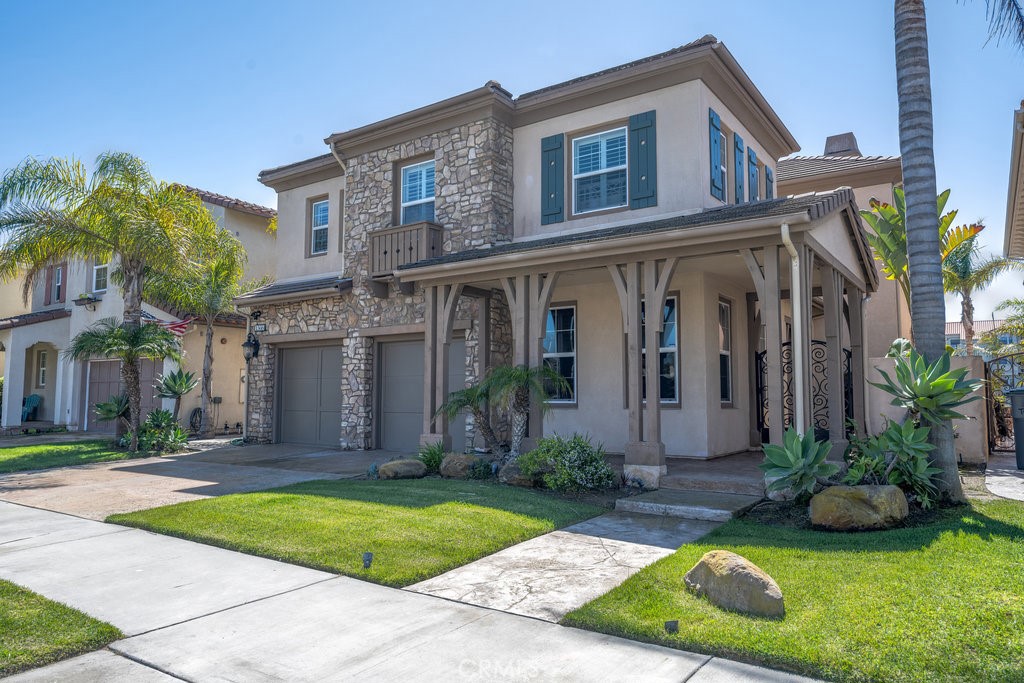A property available for sale at 1566 Twin Tides Place, Oxnard, CA 93035.