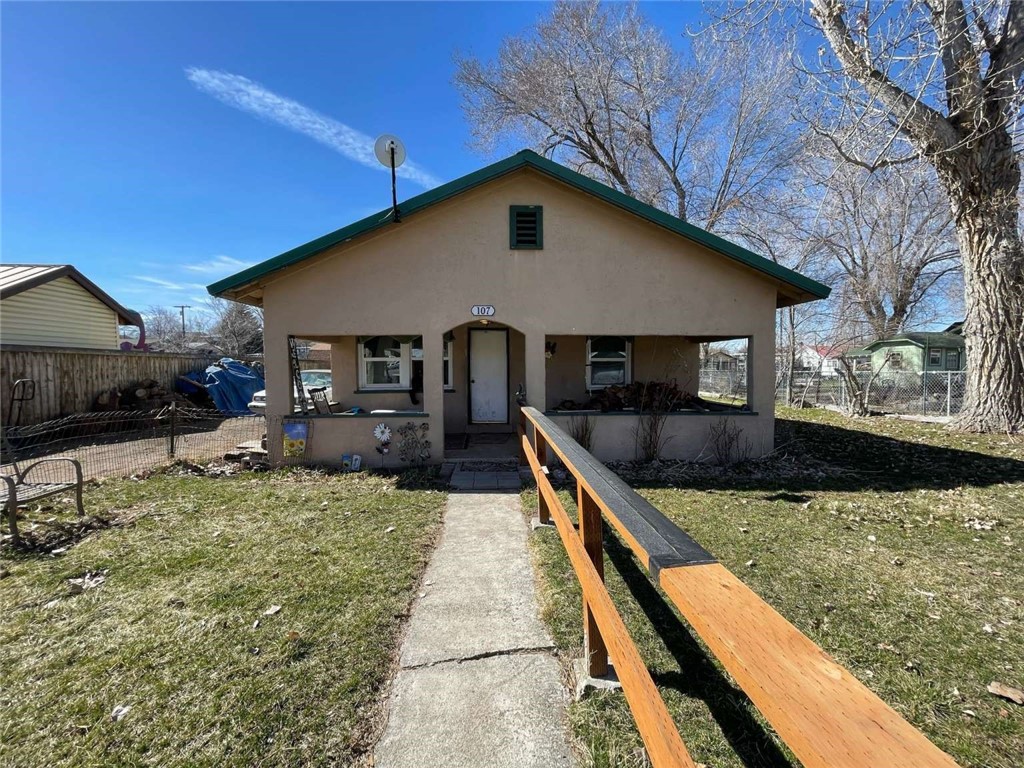 A property available for sale at 107 N Rine Street, Alturas, CA 96101.