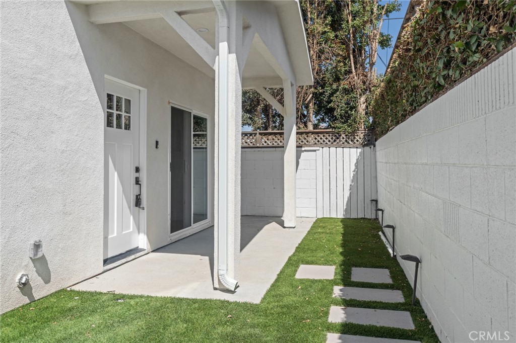 A property available for sale at 4641 W 130th Street, Hawthorne, CA 90250.