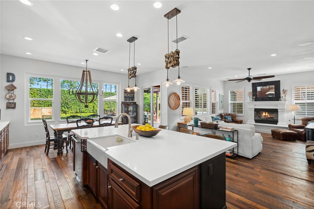 A property available for sale at 27 Santa Barbara, Aliso Viejo, CA 92656.