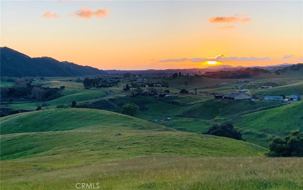 A property available for sale at 4905 Huasna Road, Arroyo Grande, CA 93420.