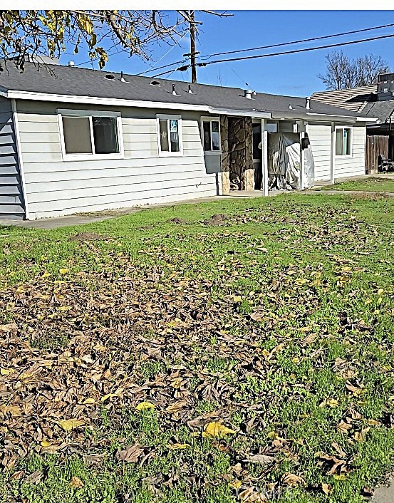 A property available for sale at 902 Boxwood Lane, Lemoore, CA 93245.