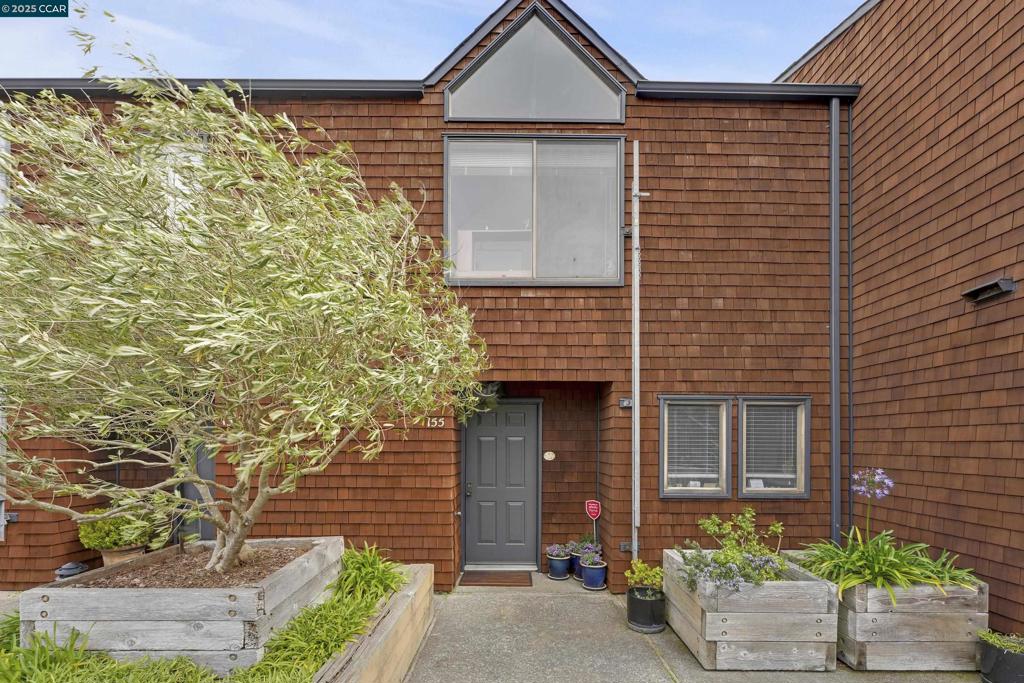 A property available for sale at 155 Headlands Ct, Sausalito, CA 94965.