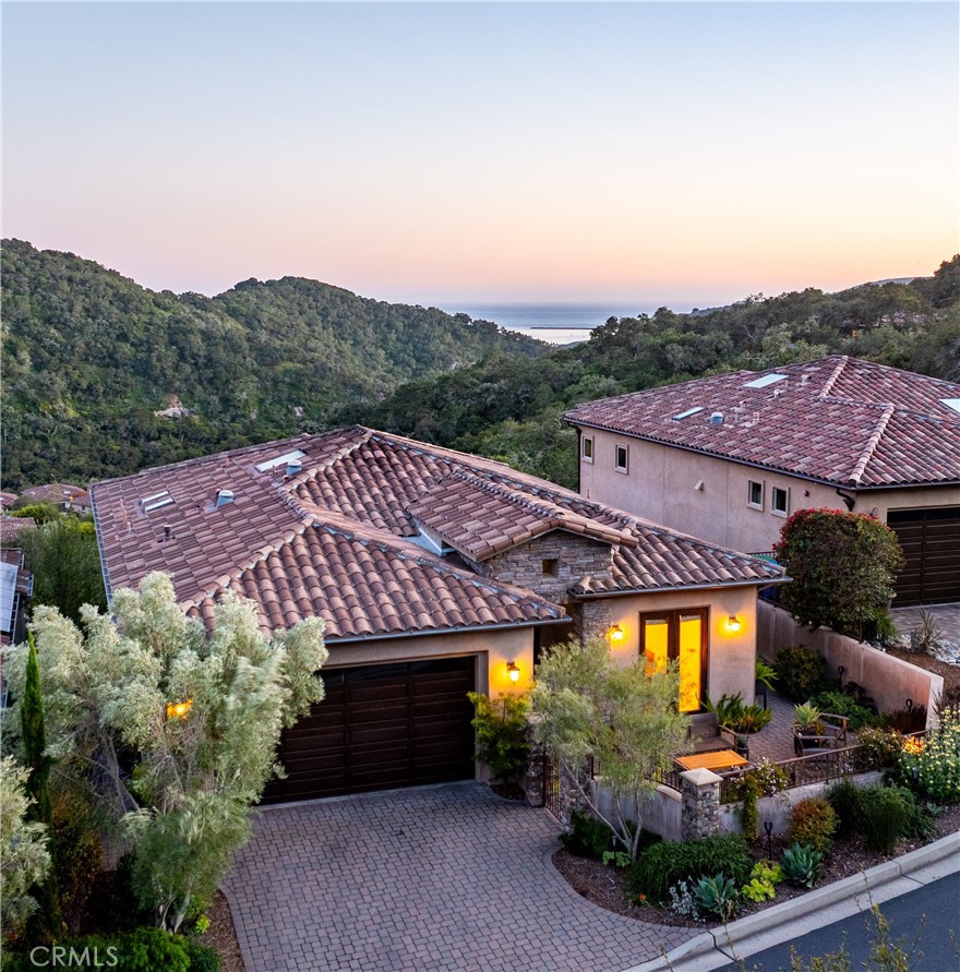 A property available for sale at 2865 Rock Wren Lane, Avila Beach, CA 93424.