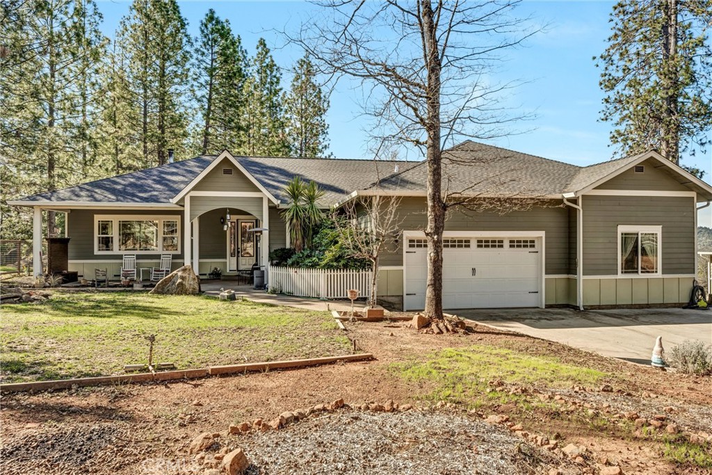 A property available for sale at 8902 Fox Drive, Cobb, CA 95426.