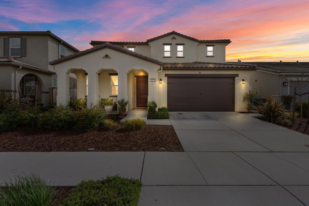 A property available for sale at 823 Cerrato Way, Hollister, CA 95023.