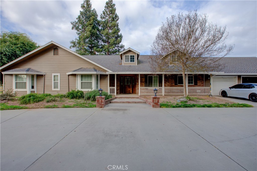A property available for sale at 1345 N Quinley Avenue, Atwater, CA 95301.