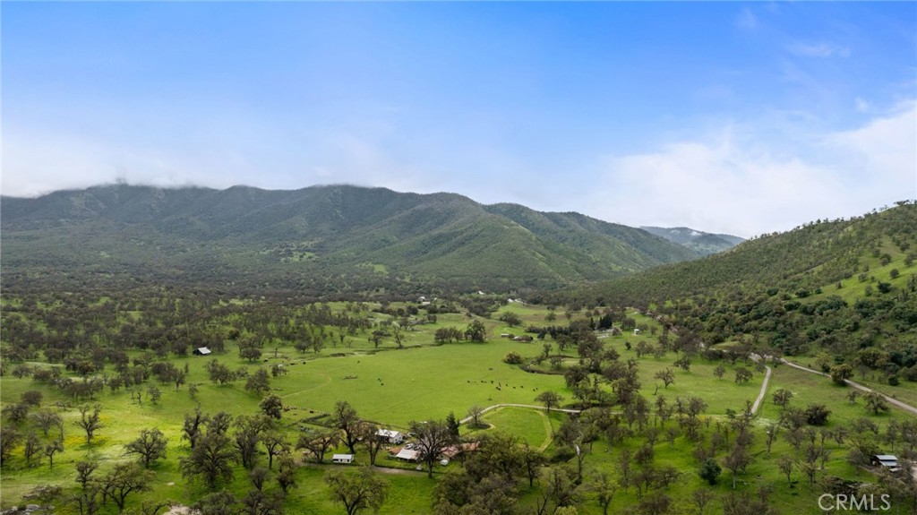 A property available for sale at 53660 Drive 152, Orosi, CA 93647.