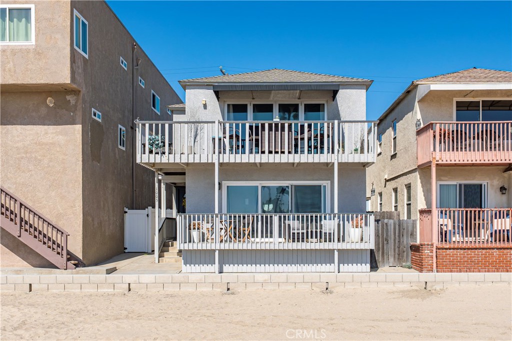 A property available for sale at 1003 Seal Way, Seal Beach, CA 90740.