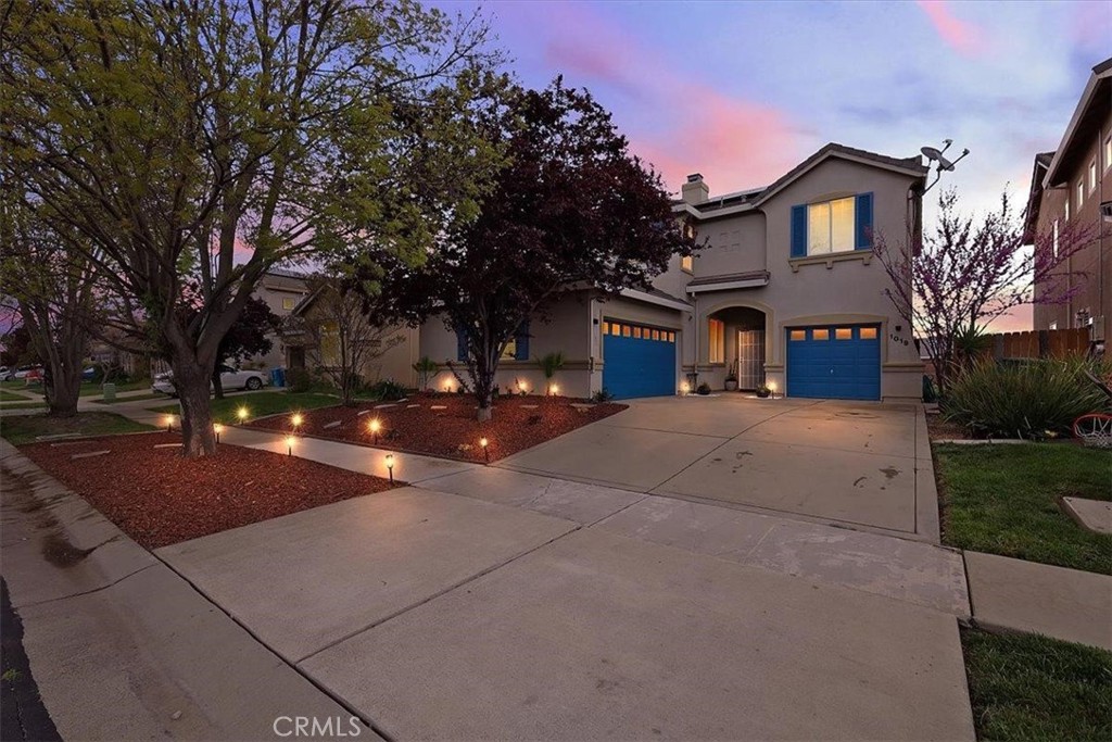 A property available for sale at 1019 Tiburon Way, Plumas Lake, CA 95961.