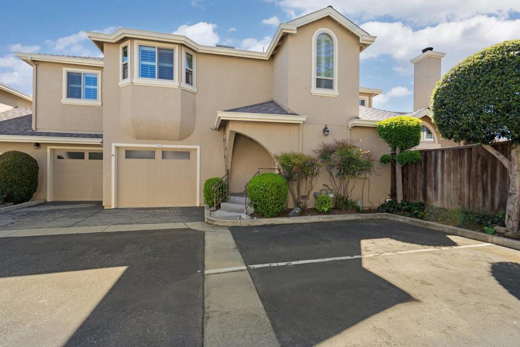 A property available for sale at 662 W Parr Avenue, Campbell, CA 95008.