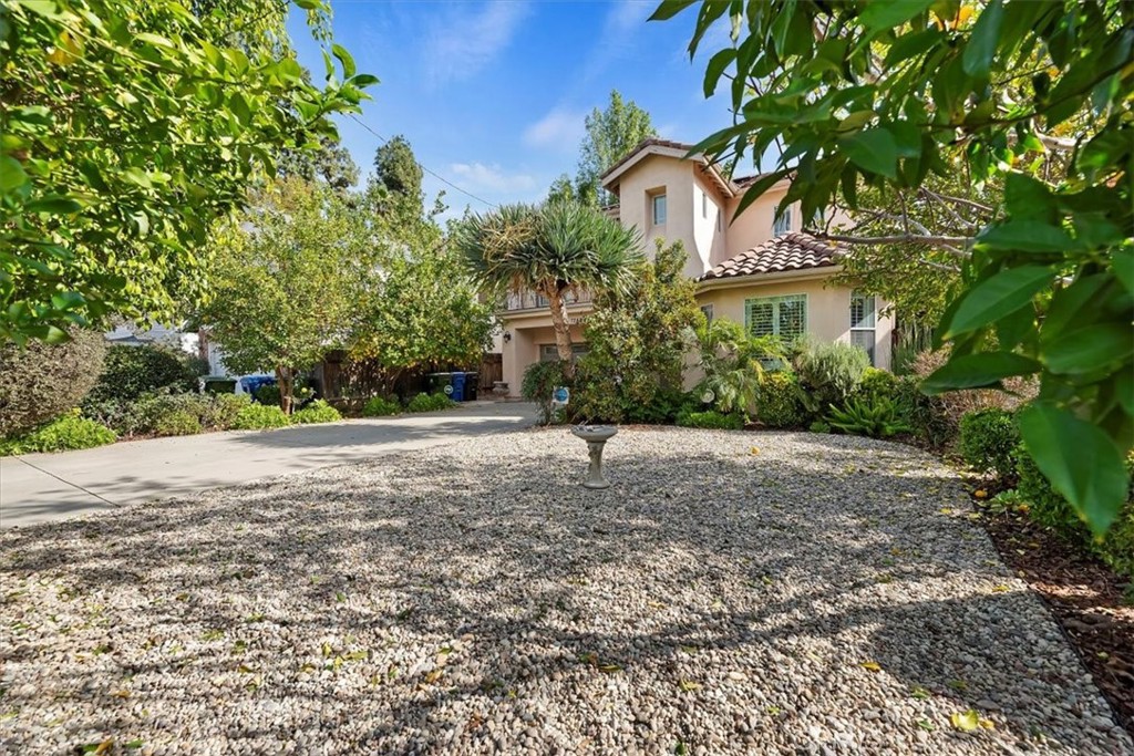 A property available for sale at 7242 Hesperia Avenue, Reseda, CA 91335.