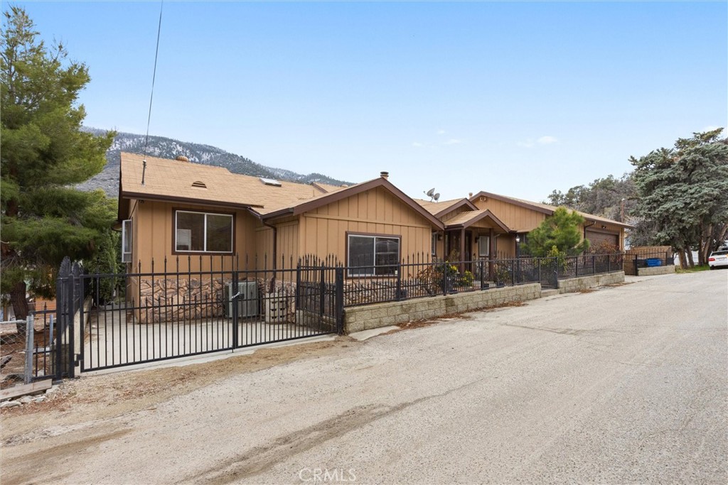 A property available for sale at 4228 Willow Trail, Frazier Park, CA 93225.