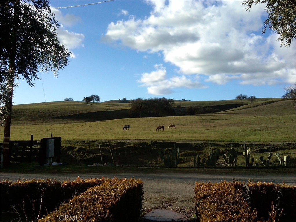 A property available for sale at 3470 Ranchita Cyn Rd, San Miguel, CA 93451.