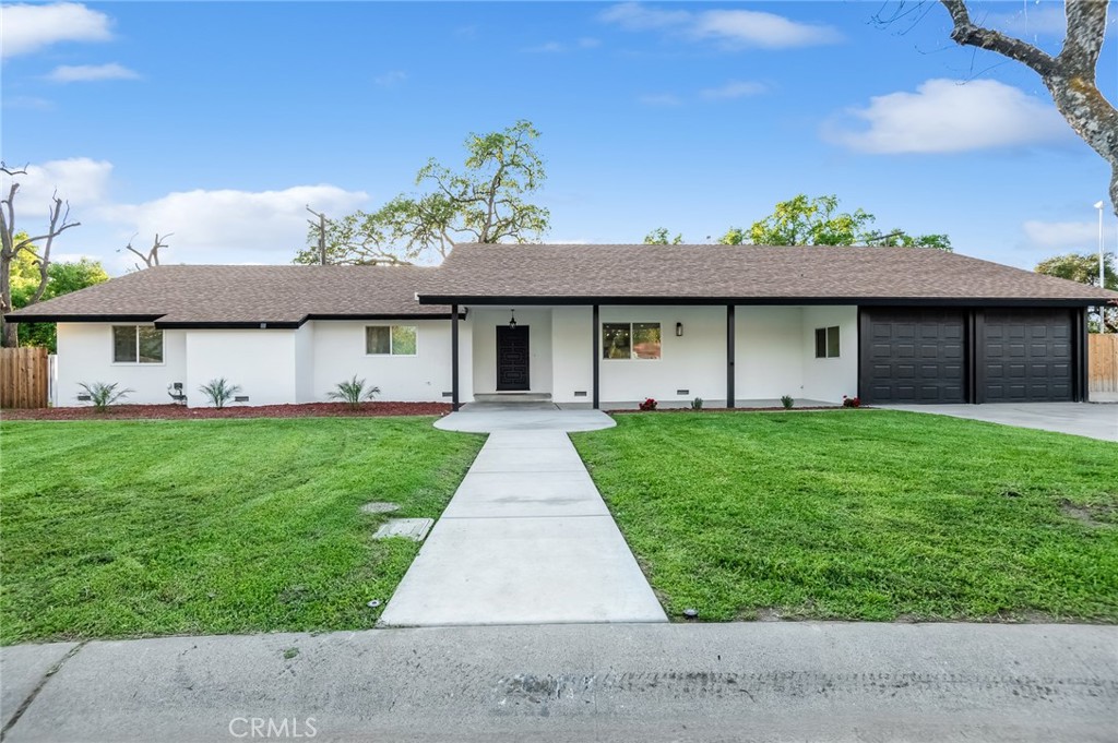 A property available for sale at 2905 S Encina Street, Visalia, CA 93277.