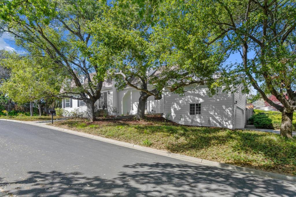 A property available for sale at 319 Montclair Road, Los Gatos, CA 95032.