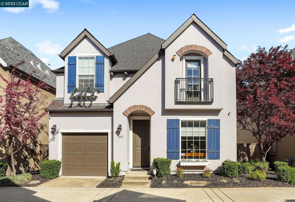 A property available for sale at 1409 Monicas Garden Pl, Roseville, CA 95747.