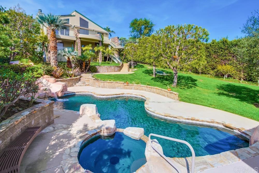 A property available for sale at 524 Ford Ave, Solana Beach, CA 92075.