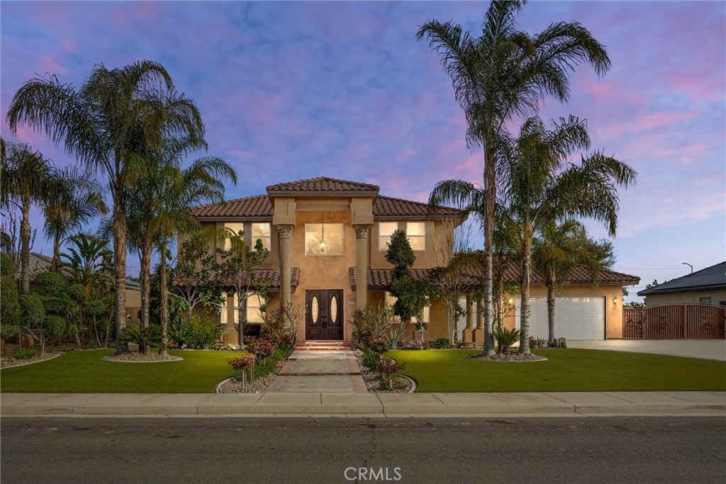 A property available for sale at 14854 Tribute Way, Bakersfield, CA 93314.