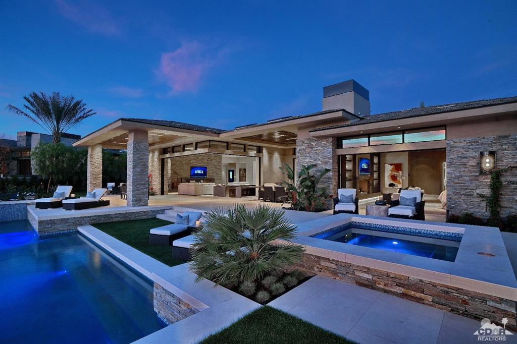 A property available for sale at 81413 Columbus Way, La Quinta, CA 92253.
