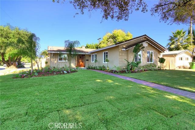 A property available for sale at 22327 Gifford Street, Canoga Park, CA 91303.