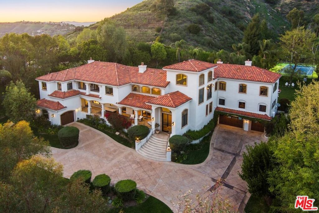 A property available for sale at 23593 Park South Street, Calabasas, CA 91302.