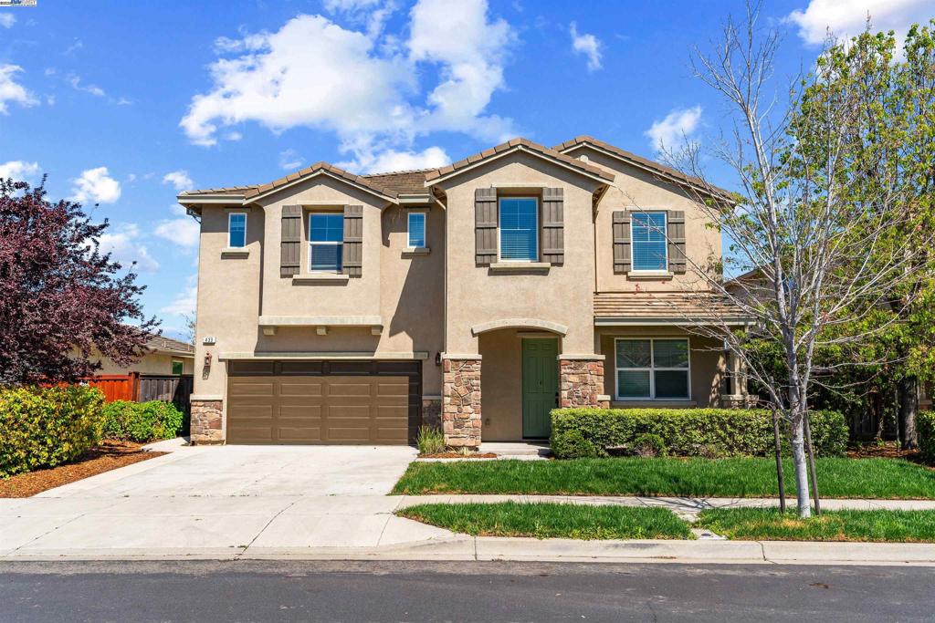A property available for sale at 433 Sonnet Ct, Oakley, CA 94561.