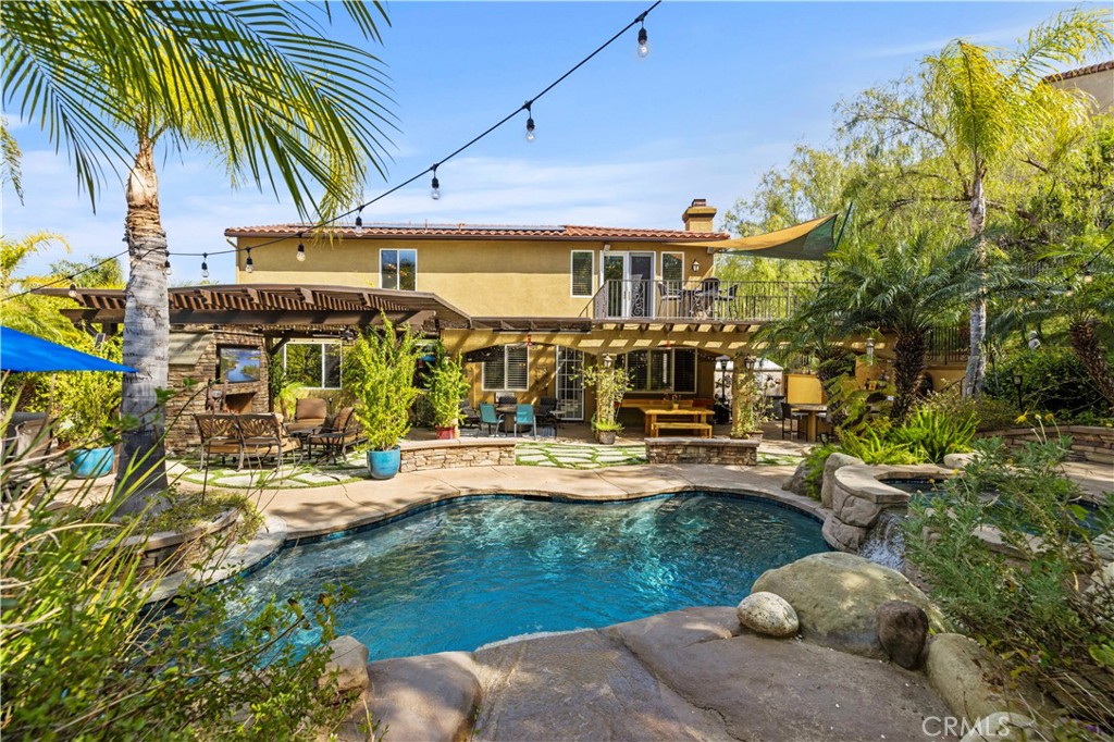 A property available for sale at 25221 Summerhill Lane, Stevenson Ranch, CA 91381.