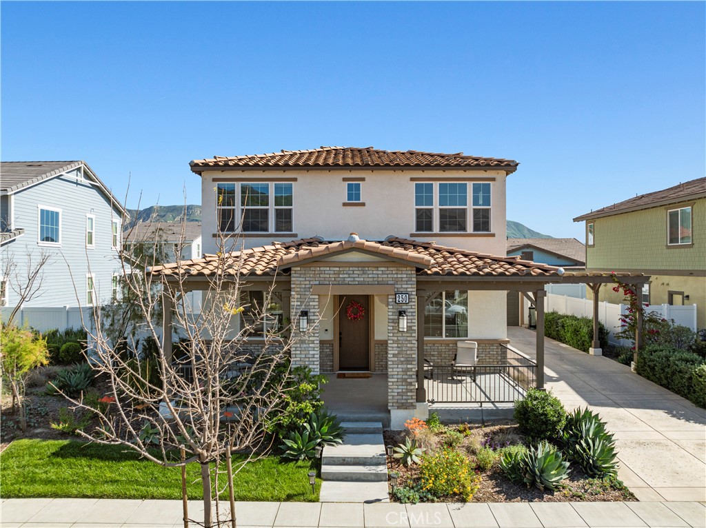 A property available for sale at 250 Rose Street, Fillmore, CA 93015.