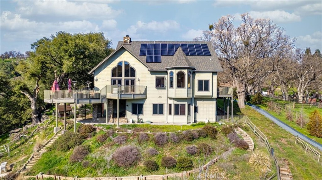 A property available for sale at 24500 Heather Court, Tehachapi, CA 93561.