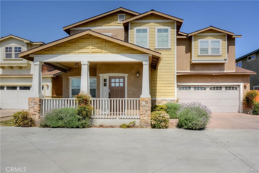 A property available for sale at 17639 Virginia Avenue, Bellflower, CA 90706.
