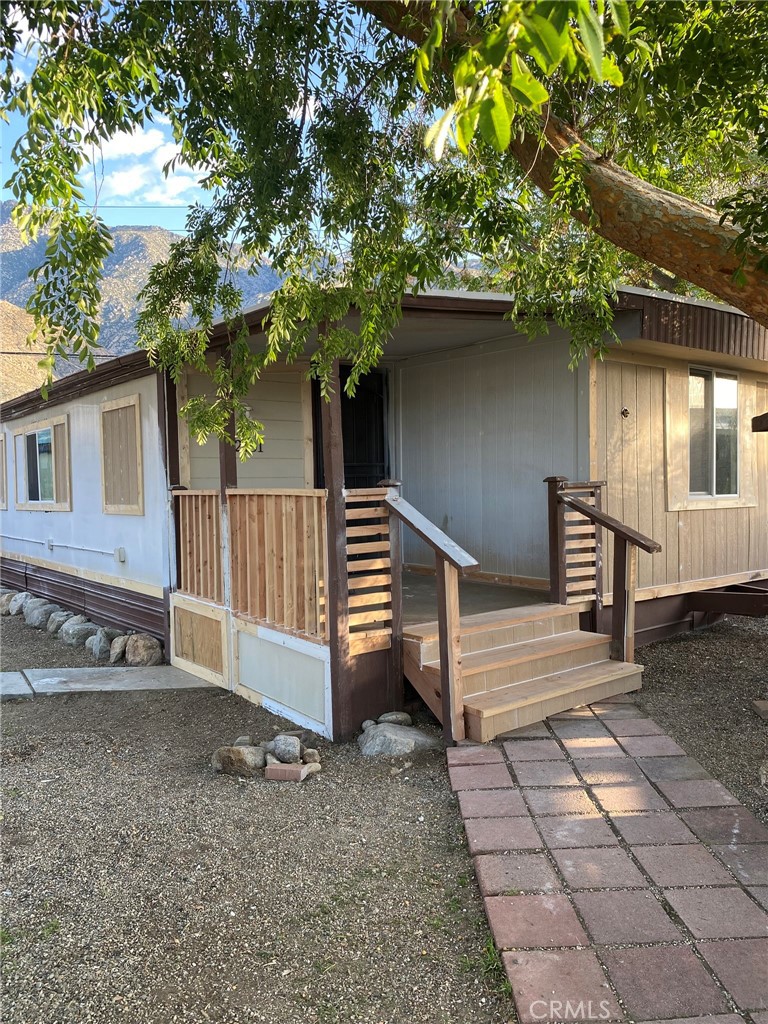 A property available for sale at 52101 Lois, Cabazon, CA 92230.