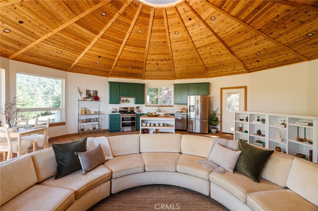 A property available for sale at 721 Chillon Drive, Crestline, CA 92325.