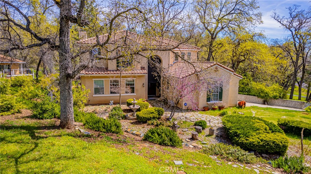 A property available for sale at 34811 Wintergreen Loop, North Fork, CA 93643.