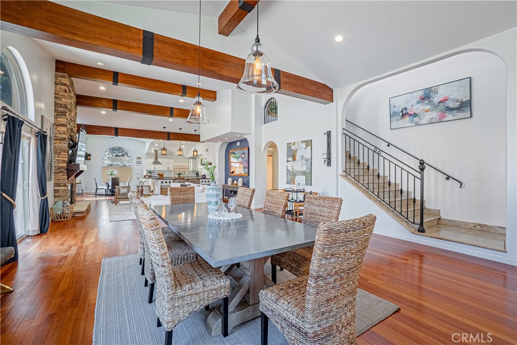 A property available for sale at 424 Camino De Encanto, Redondo Beach, CA 90277.