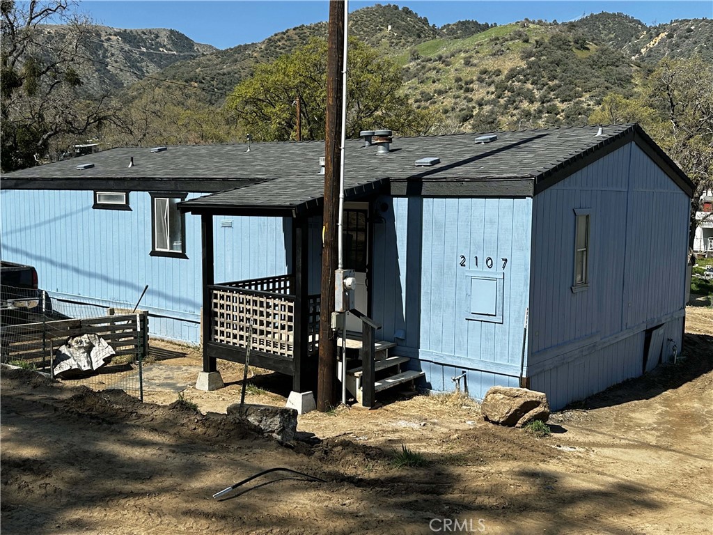 A property available for sale at 2701 Gibson Drive, Lebec, CA 93225.