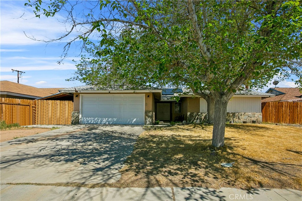 A property available for sale at 542 Sanders St, Ridgecrest, CA 93555.