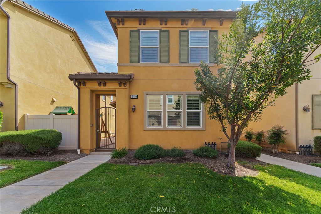 A property available for sale at 10583 Ponderosa Circle, Santa Fe Springs, CA 90670.