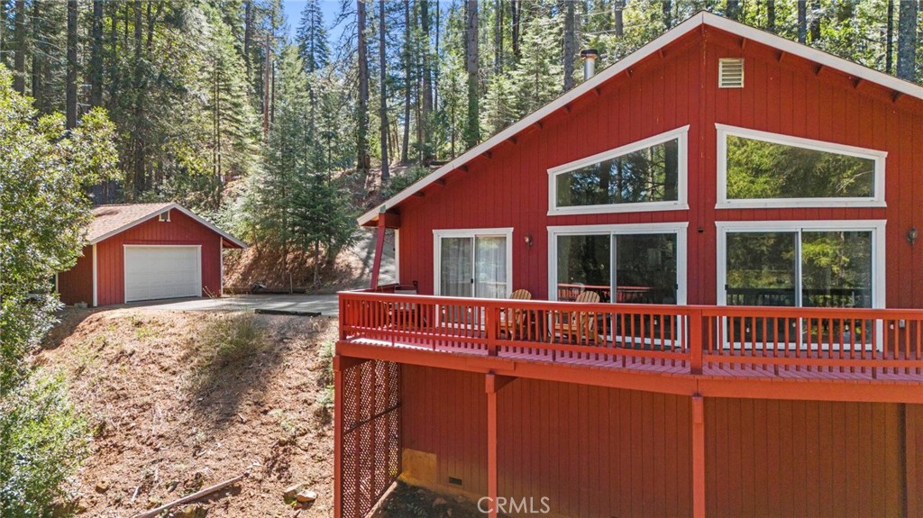 A property available for sale at 11416 Siesta Circle, Clipper Mills, CA 95930.