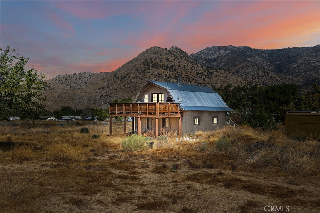 A property available for sale at 17021 Linda Lane, Onyx, CA 93255.