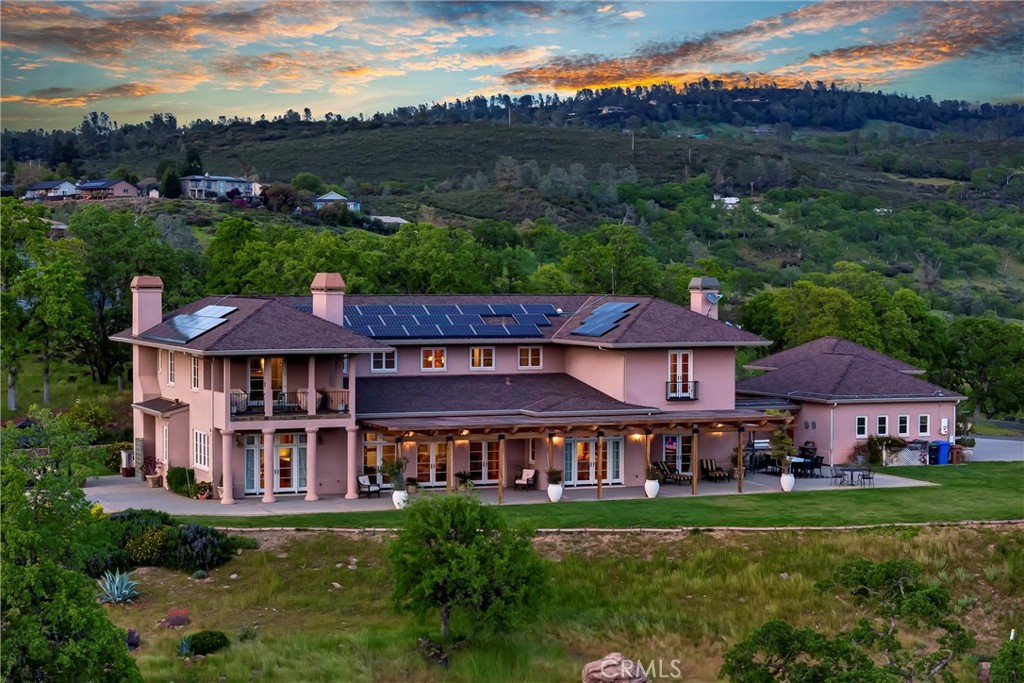 A property available for sale at 19255 Dallas Court, Hidden Valley Lake, CA 95467.