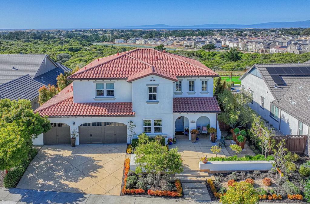 A property available for sale at 2967 Garnet Way, Marina, CA 93933.