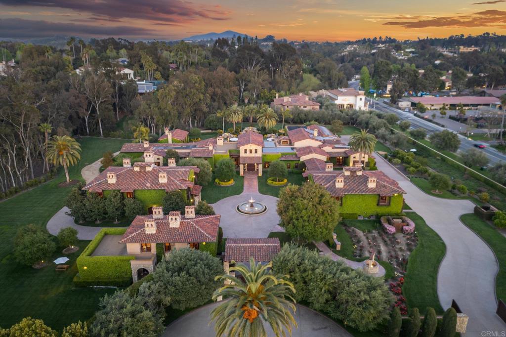 A property available for sale at 6314 El Apajo, Rancho Santa Fe, CA 92067.
