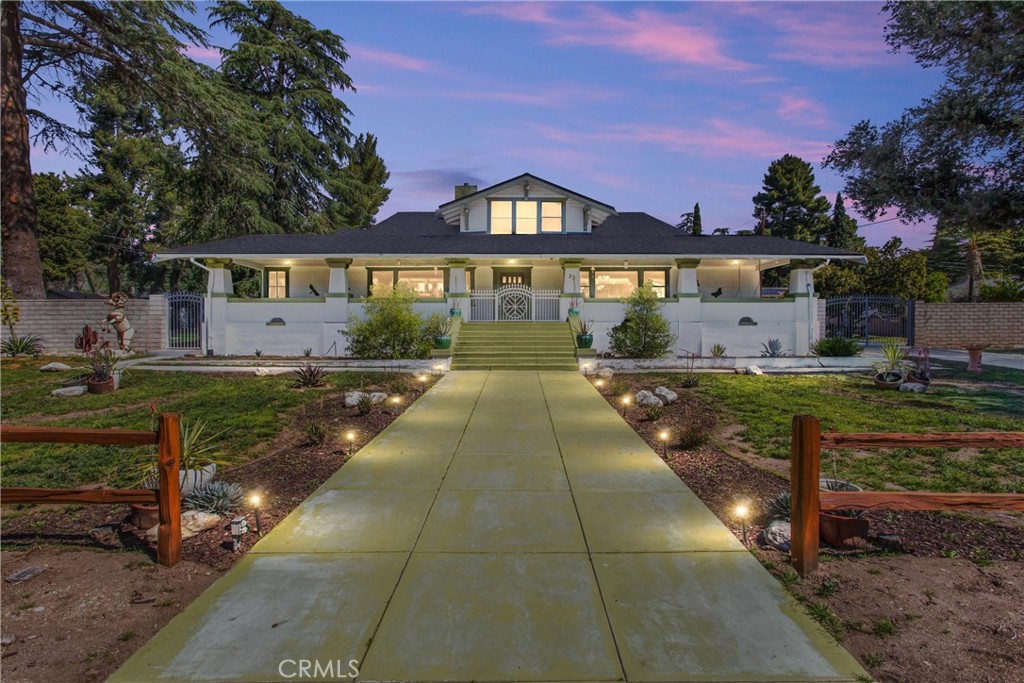 A property available for sale at 33 E Repplier Road, Banning, CA 92220.