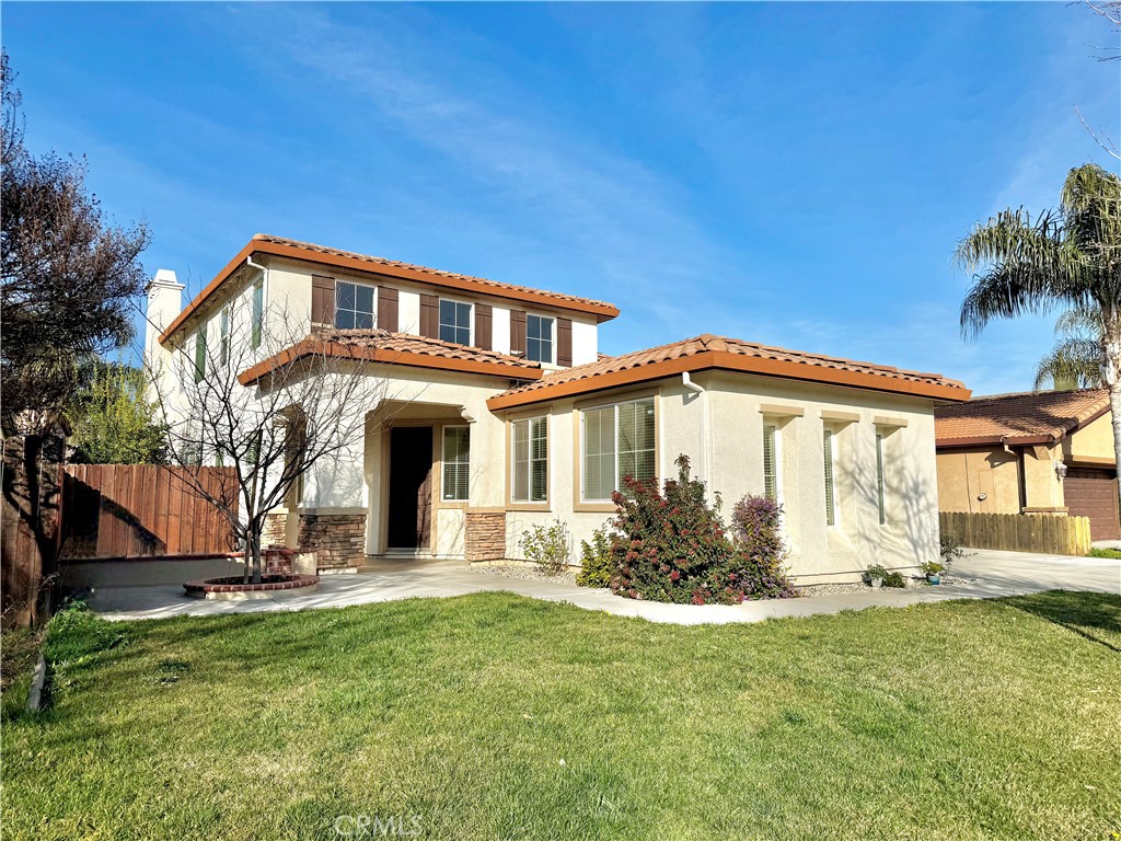A property available for rent at 129 Walker Ranch Parkway, Patterson, CA 95363.