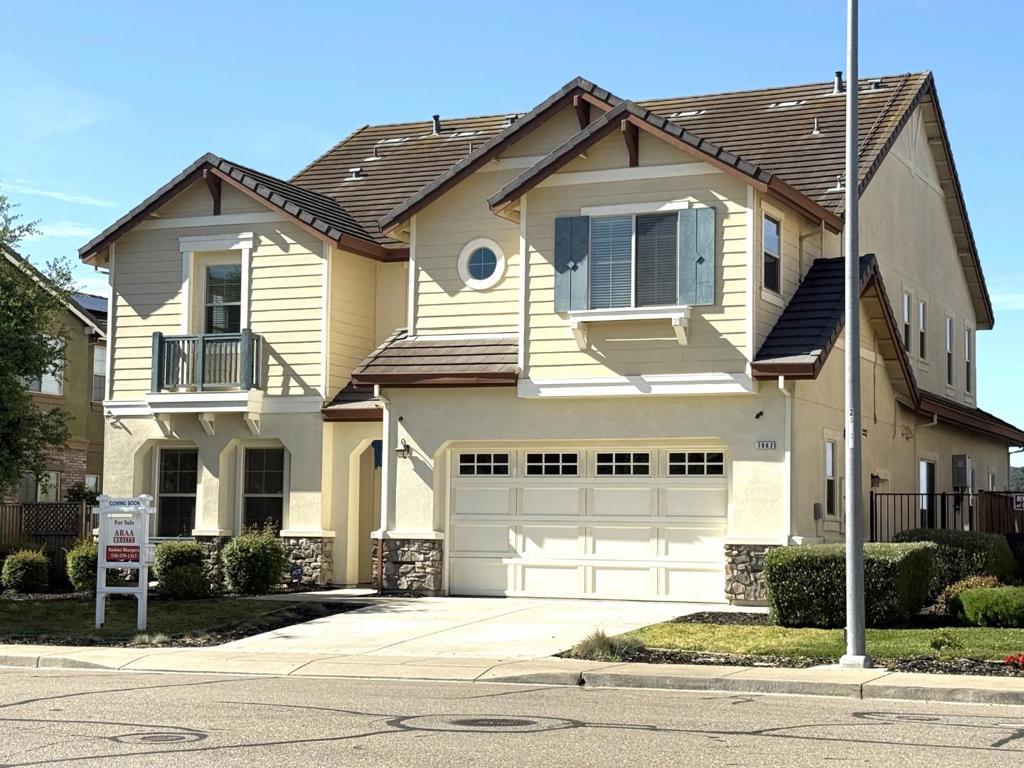 A property available for sale at 7862 Ridgeline Place, Dublin, CA 94568.